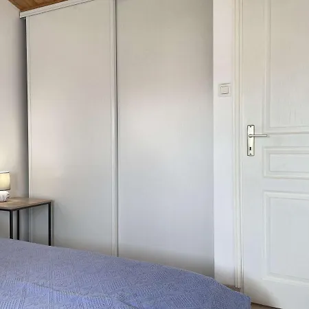 Maison Confortable A Noirmoutier: Plage, Port Et Commerces A Pied, Terrasse, Parking, Velos, Wifi! - Fr-1-224b-187 Ferienhaus *