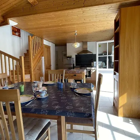 Maison Confortable A Noirmoutier: Plage, Port Et Commerces A Pied, Terrasse, Parking, Velos, Wifi! - Fr-1-224b-187 Holiday home