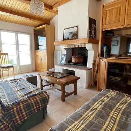 Maison Confortable A Noirmoutier: Plage, Port Et Commerces A Pied, Terrasse, Parking, Velos, Wifi! - Fr-1-224b-187 * Noirmoutier-en-l'Ile